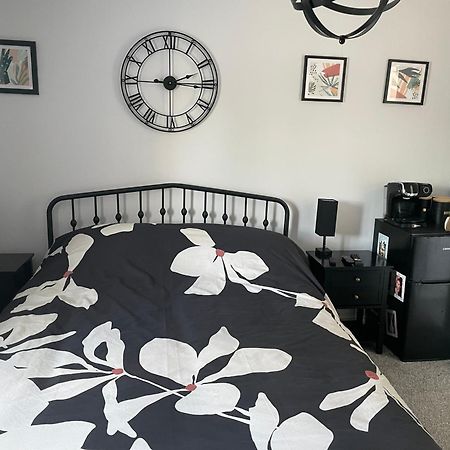 Cosy Home From Home With Private Bathroom - Free Parking Cardiff Exteriör bild